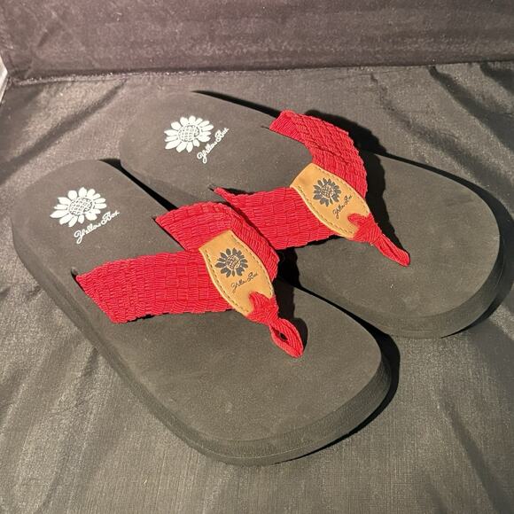 Yellow Box Red Woven Strap Flip‎ Flops Women’s Size 8 - Picture 1 of 3